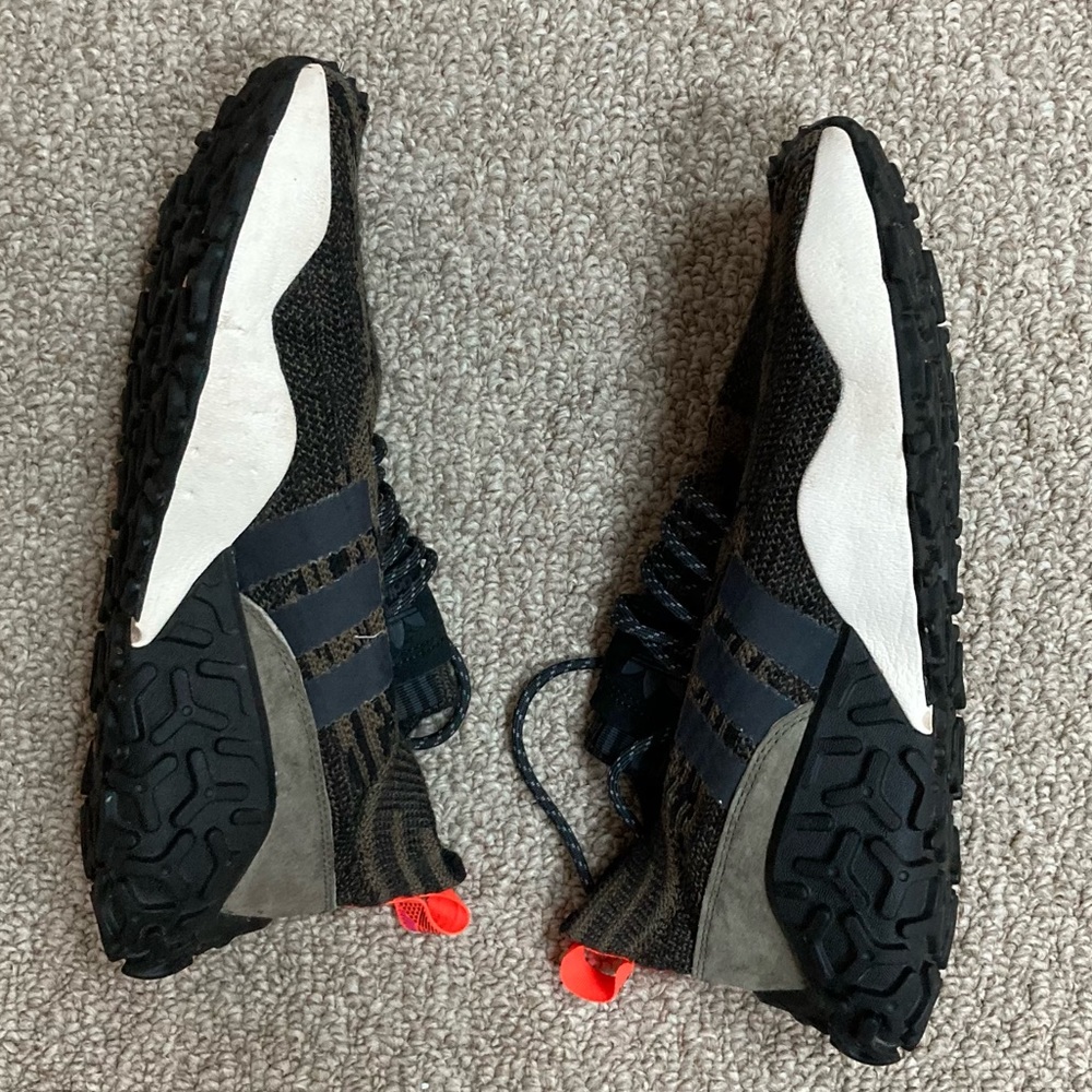 adidas Originals ' nubuck-trimmed Primeknit 'Atric F/2 TR' slightly used